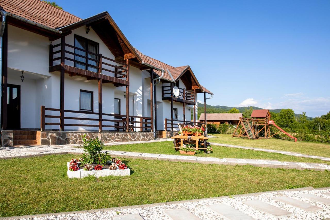 Pallos Apartments Совата Экстерьер фото