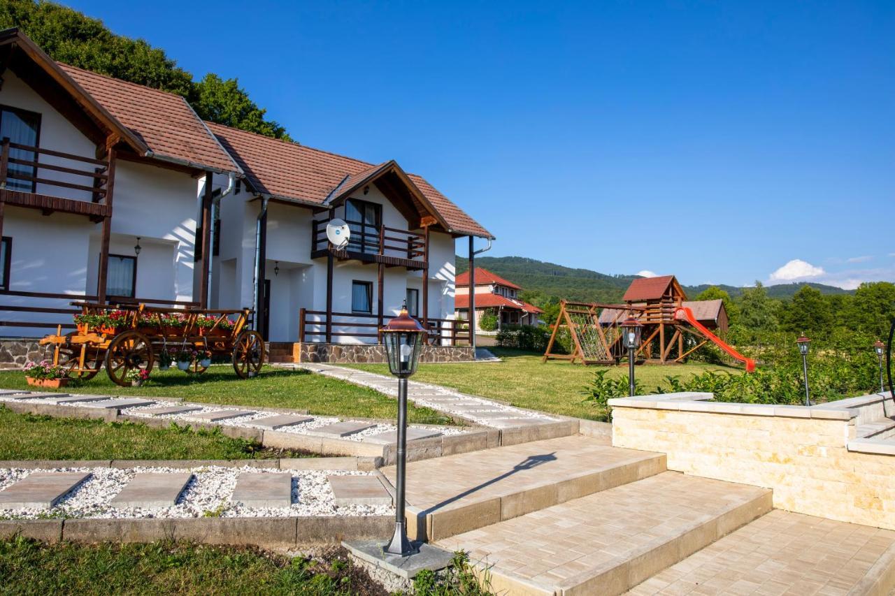 Pallos Apartments Совата Экстерьер фото