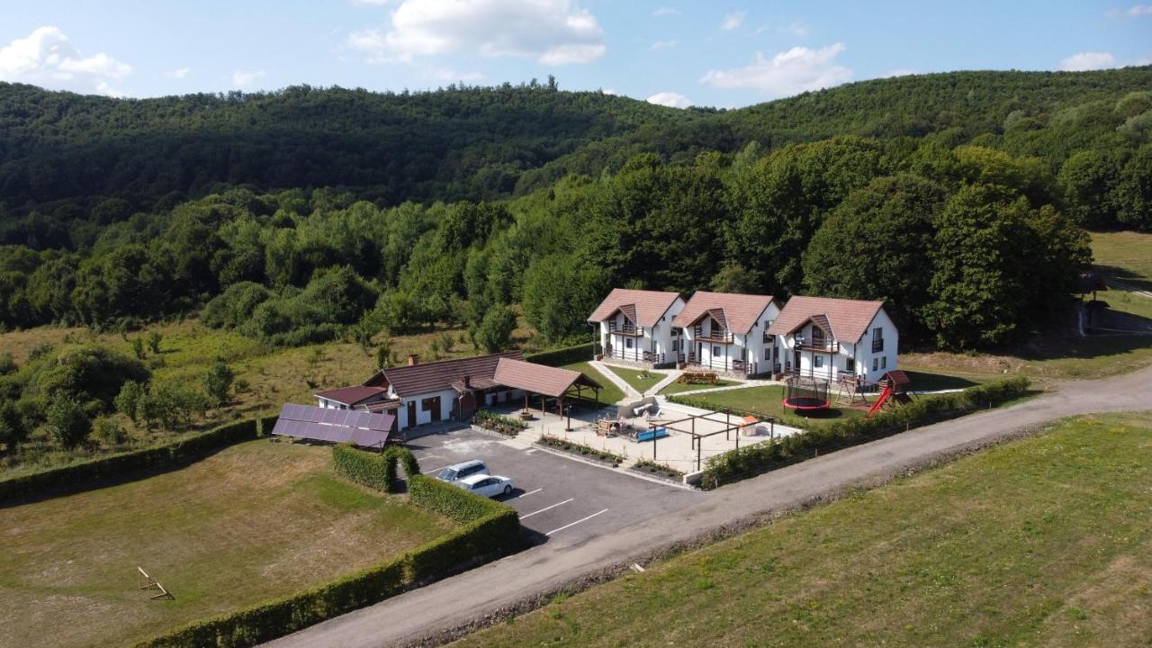 Pallos Apartments Совата Экстерьер фото
