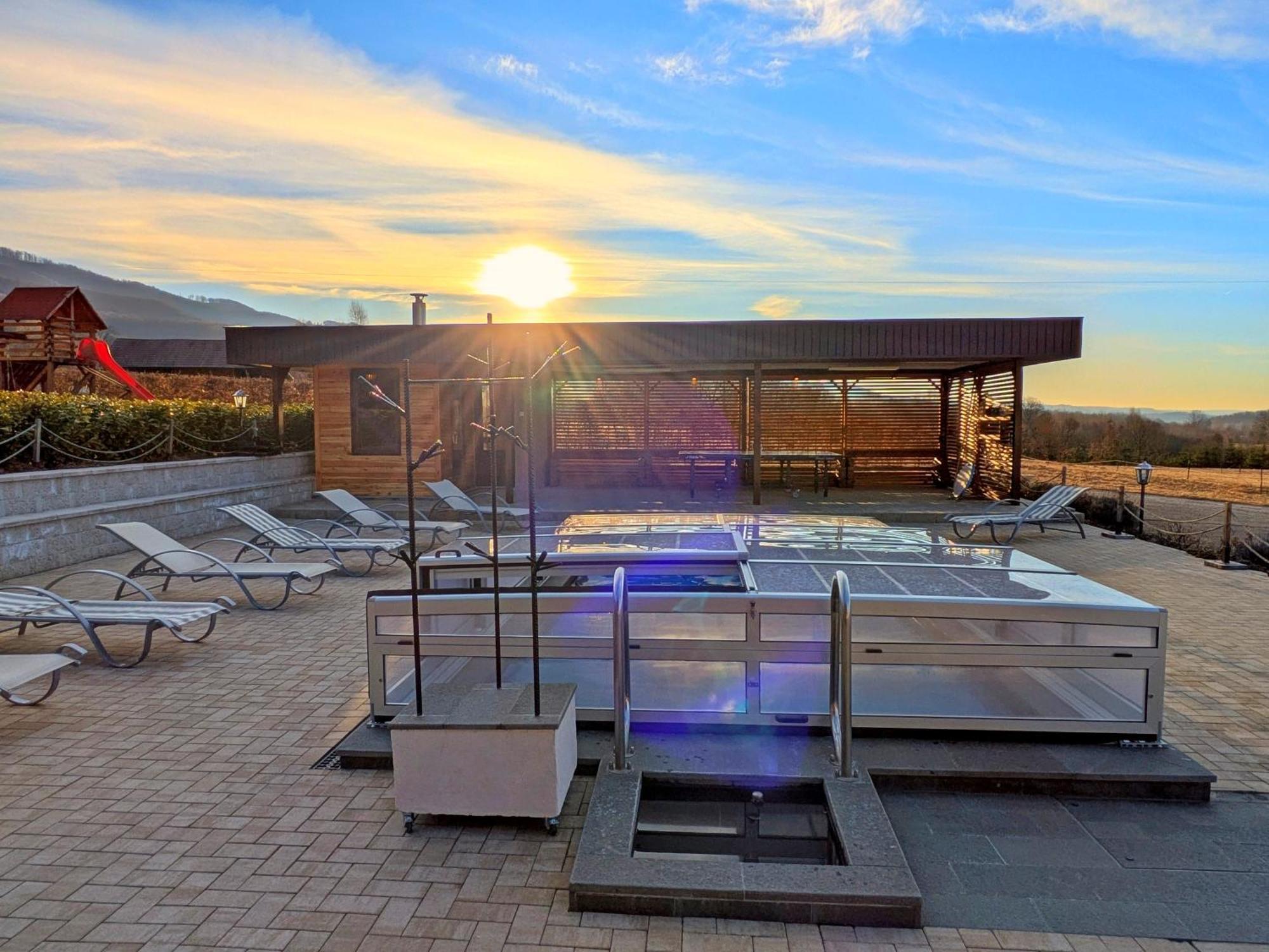 Pallos Apartments Совата Экстерьер фото